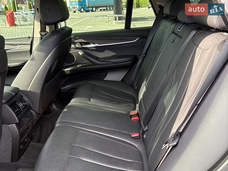 Внедорожник / Кроссовер BMW X5 2016 в Кременчуге