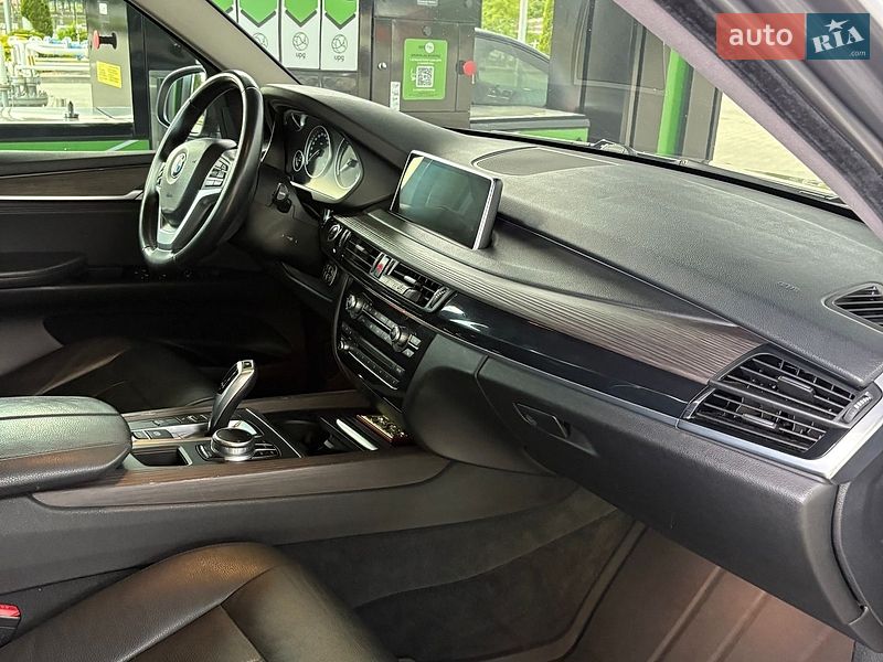 Внедорожник / Кроссовер BMW X5 2016 в Кременчуге