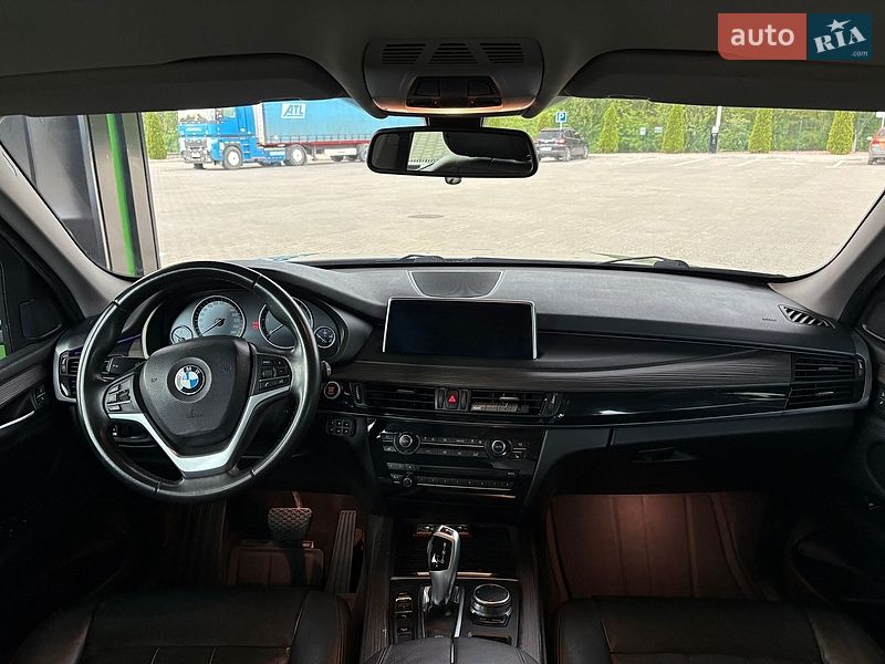 Внедорожник / Кроссовер BMW X5 2016 в Кременчуге