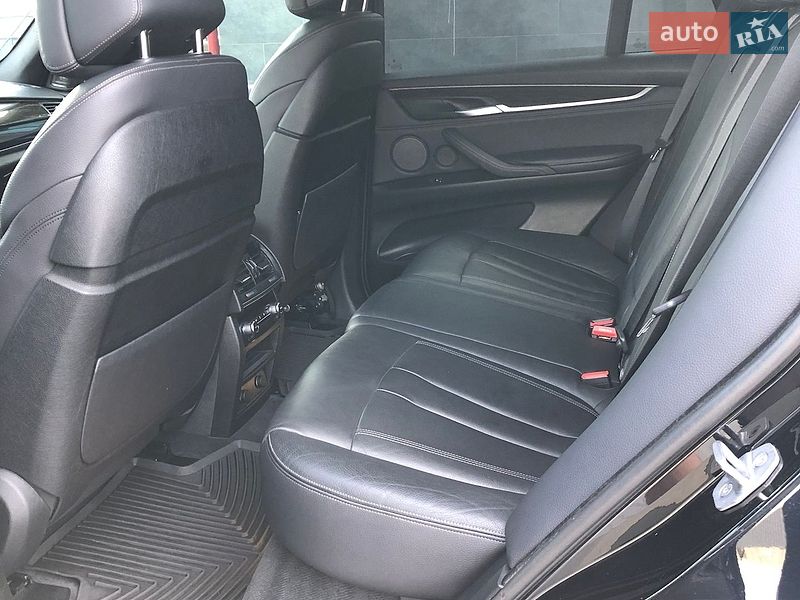 Внедорожник / Кроссовер BMW X5 2017 в Костополе
