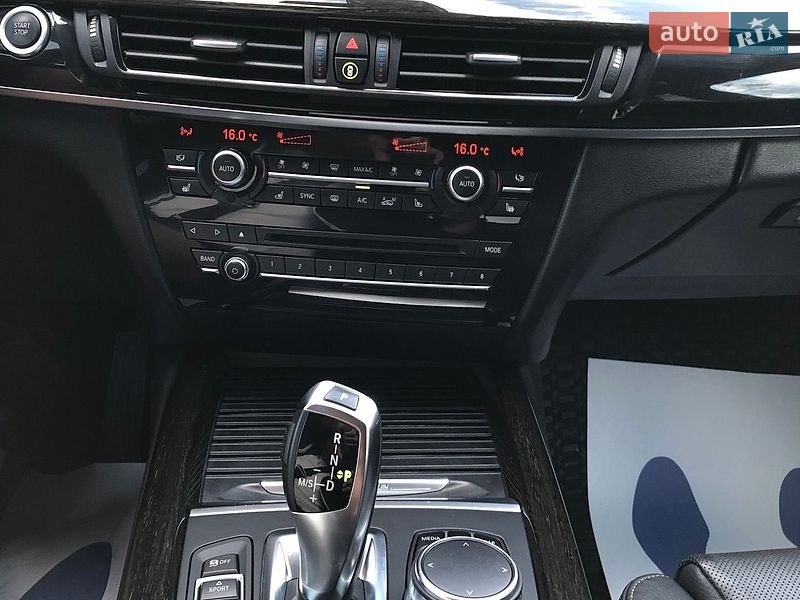 Внедорожник / Кроссовер BMW X5 2017 в Костополе
