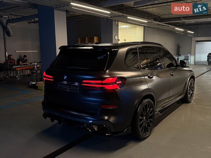 Внедорожник / Кроссовер BMW X5 2024 в Киеве