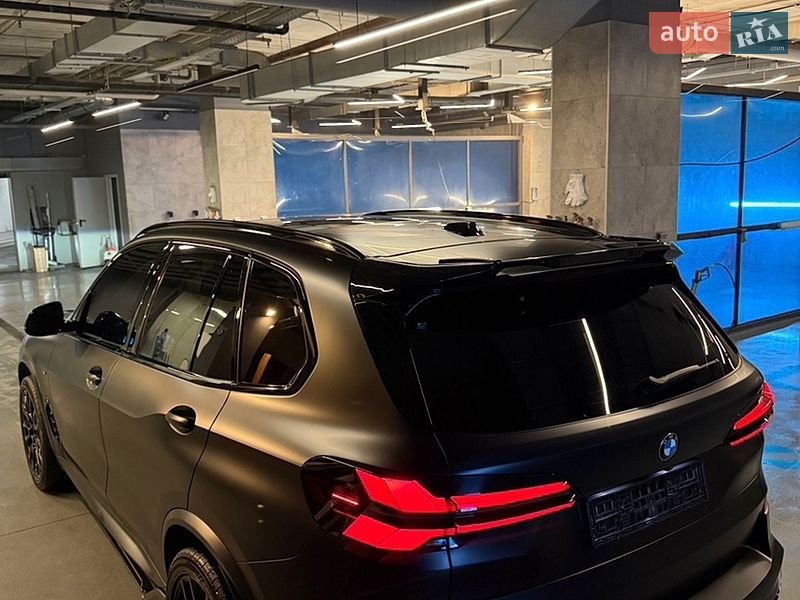 Внедорожник / Кроссовер BMW X5 2024 в Киеве
