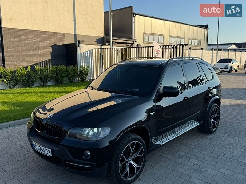 Внедорожник / Кроссовер BMW X5 2009 в Ужгороде