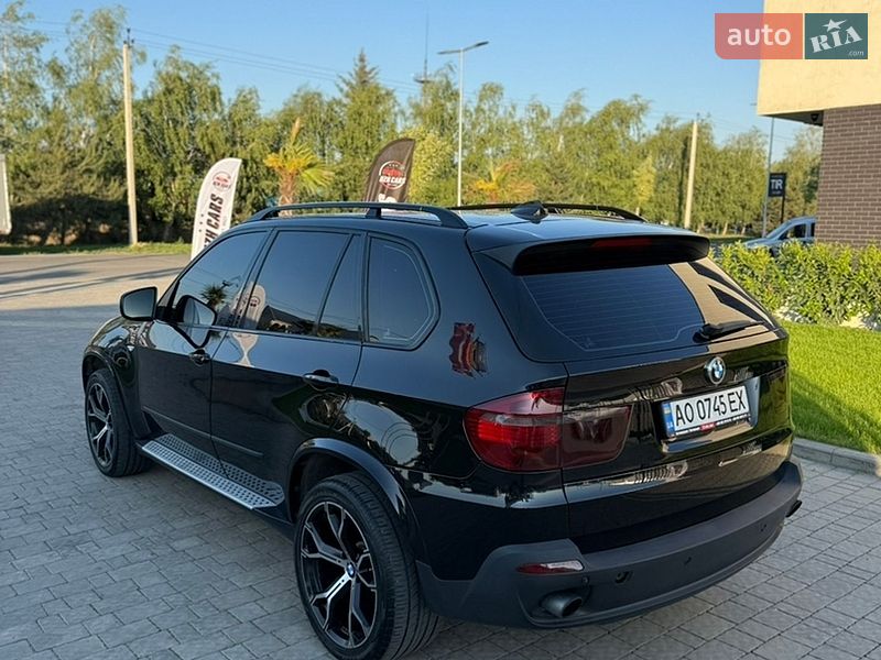 Внедорожник / Кроссовер BMW X5 2009 в Ужгороде