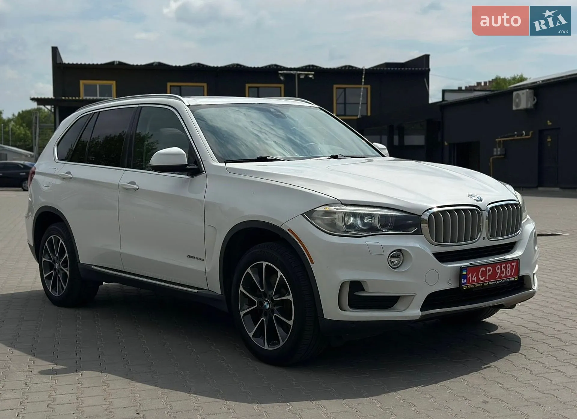 2016 BMW X5 - мініатюра 10