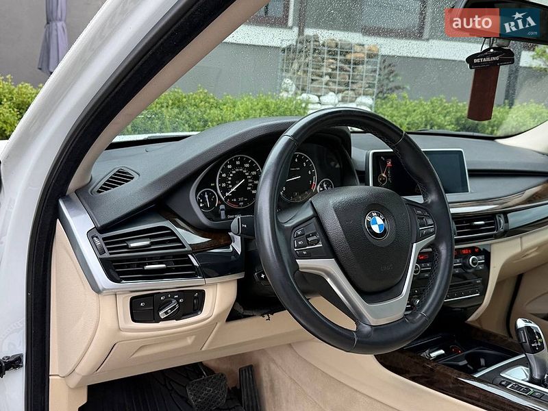 Позашляховик / Кросовер BMW X5 2015 в Стрию