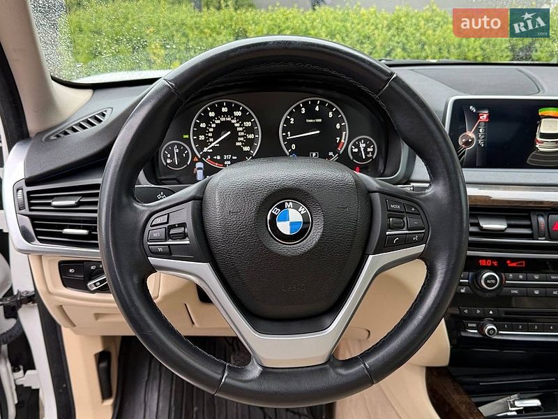 Позашляховик / Кросовер BMW X5 2015 в Стрию
