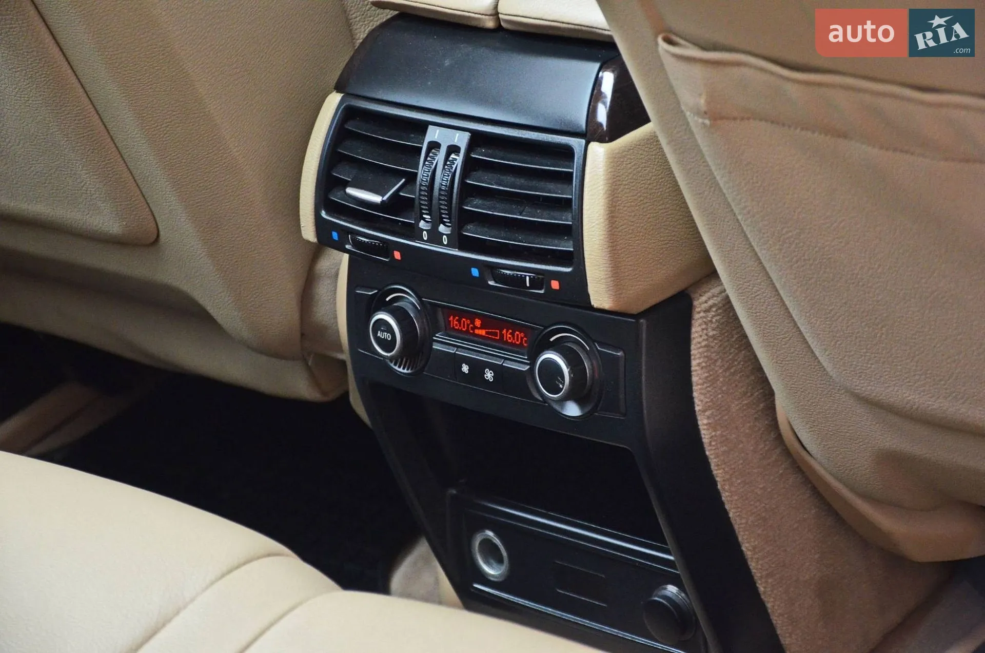 2012 BMW X5 - мініатюра 10