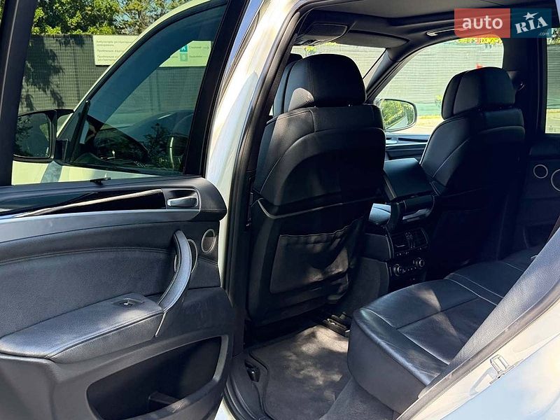 Позашляховик / Кросовер BMW X5 2010 в Одесі