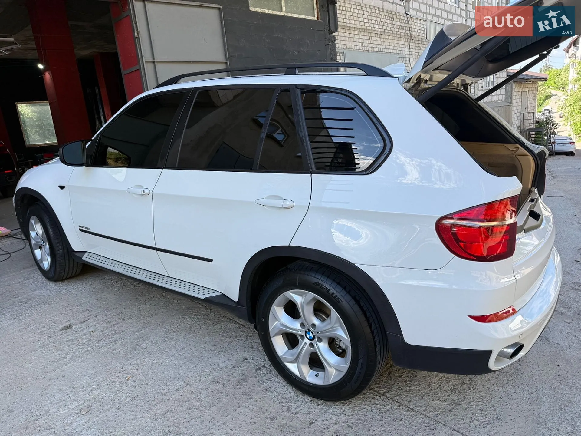 2011 BMW X5 - мініатюра 15