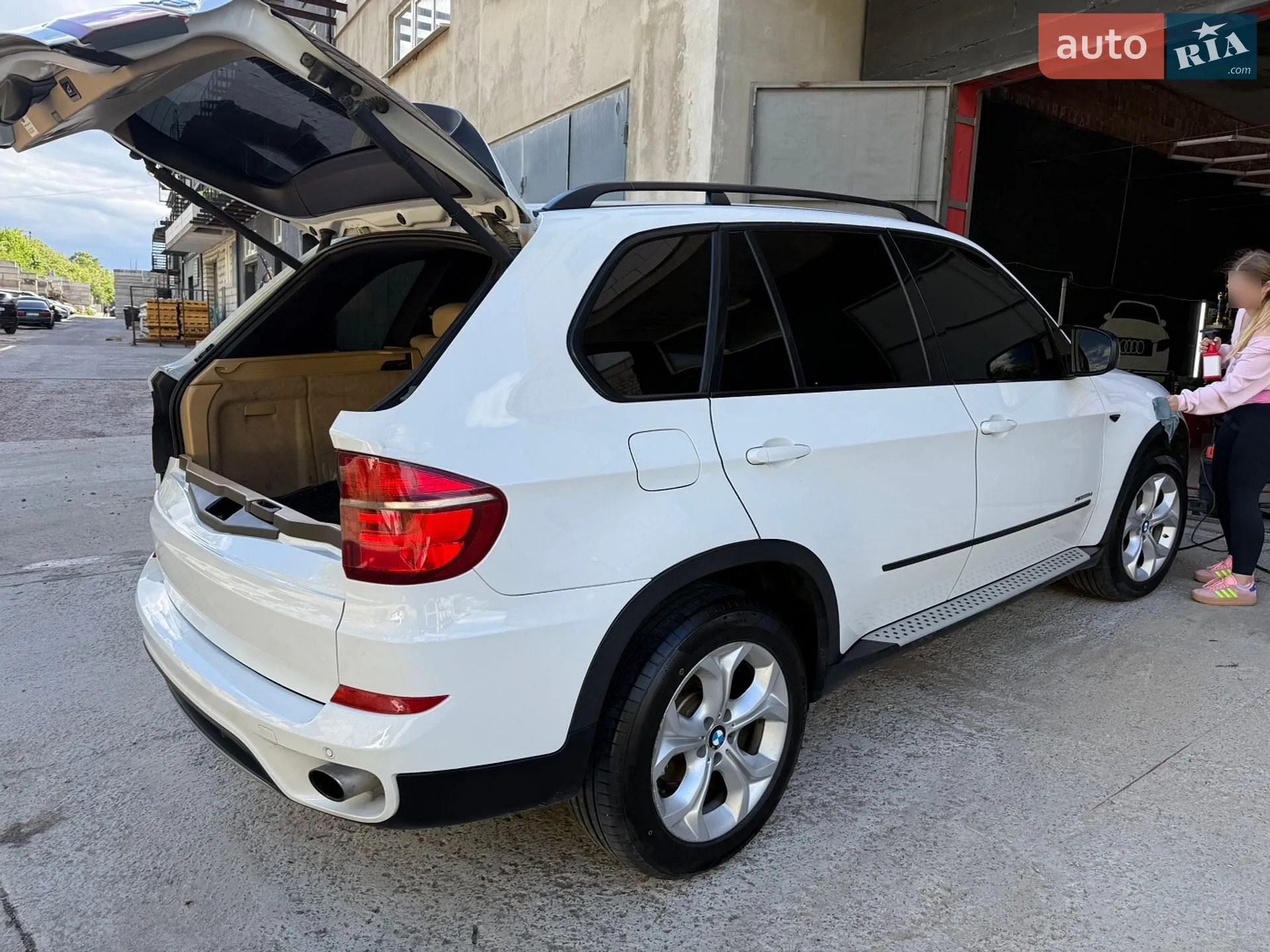 2011 BMW X5 - мініатюра 17