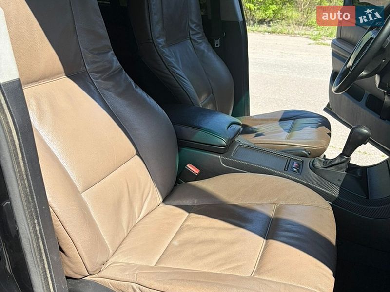 Внедорожник / Кроссовер BMW X5 2004 в Киеве