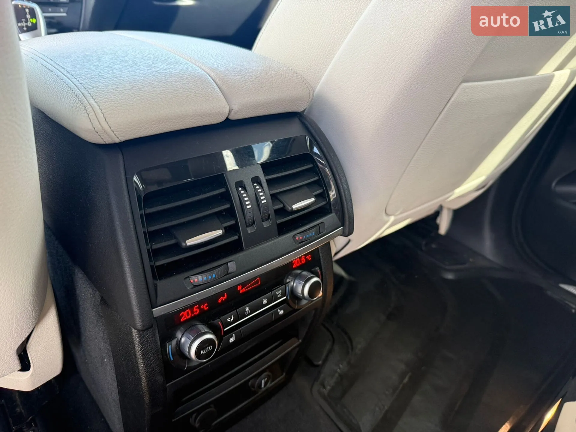 2014 BMW X5 - мініатюра 18