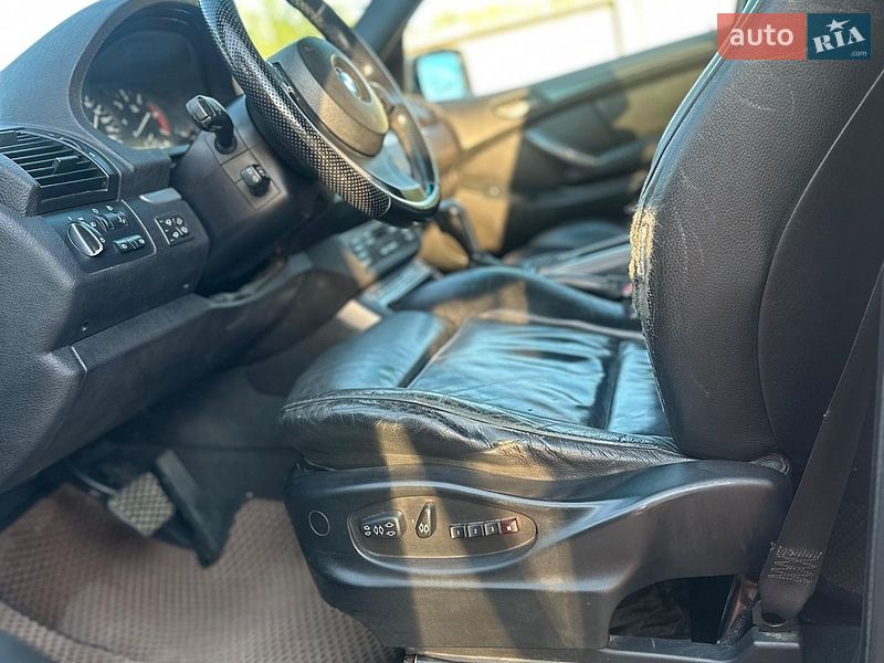 Внедорожник / Кроссовер BMW X5 2004 в Львове