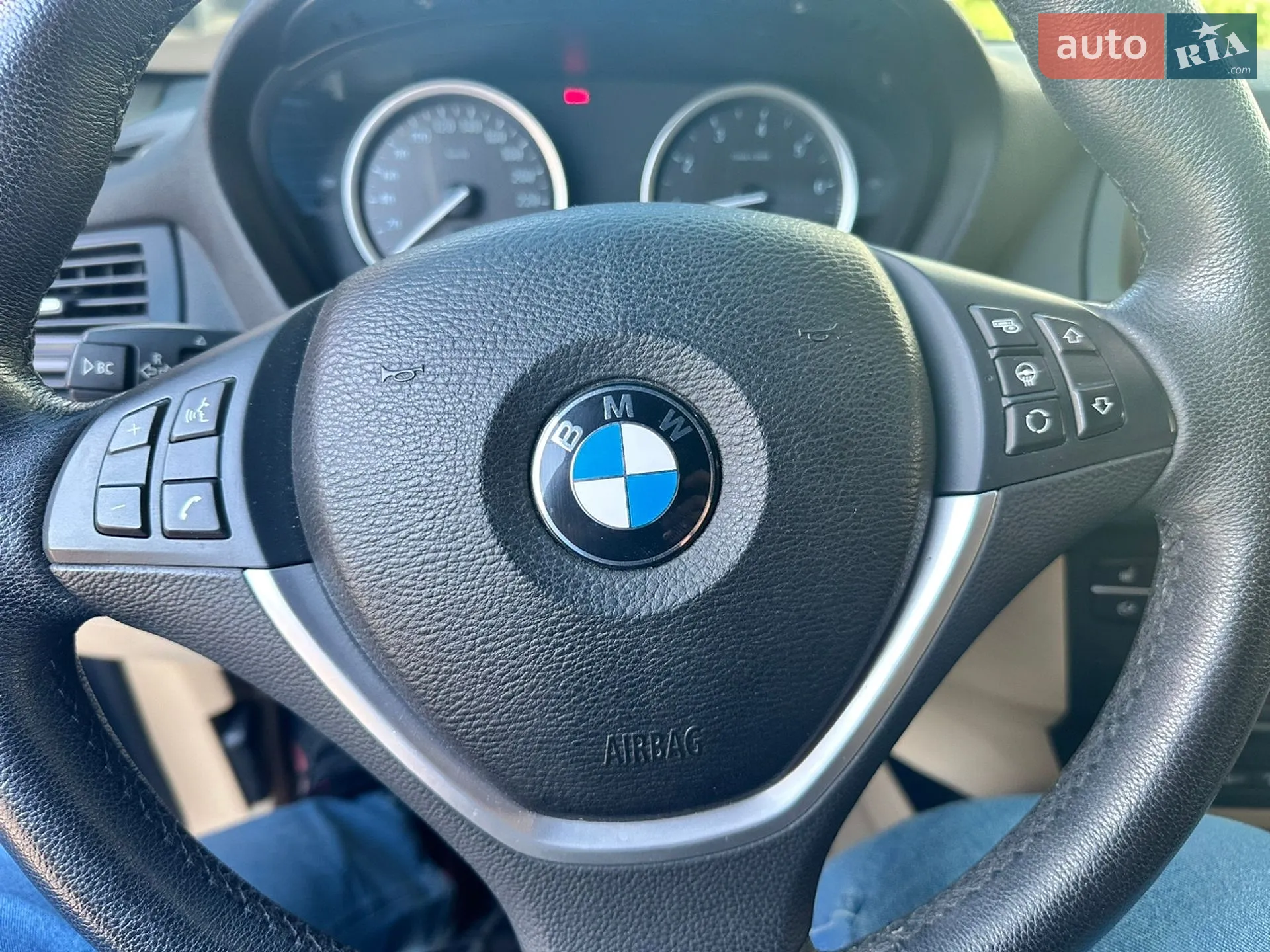 2010 BMW X5 - мініатюра 11