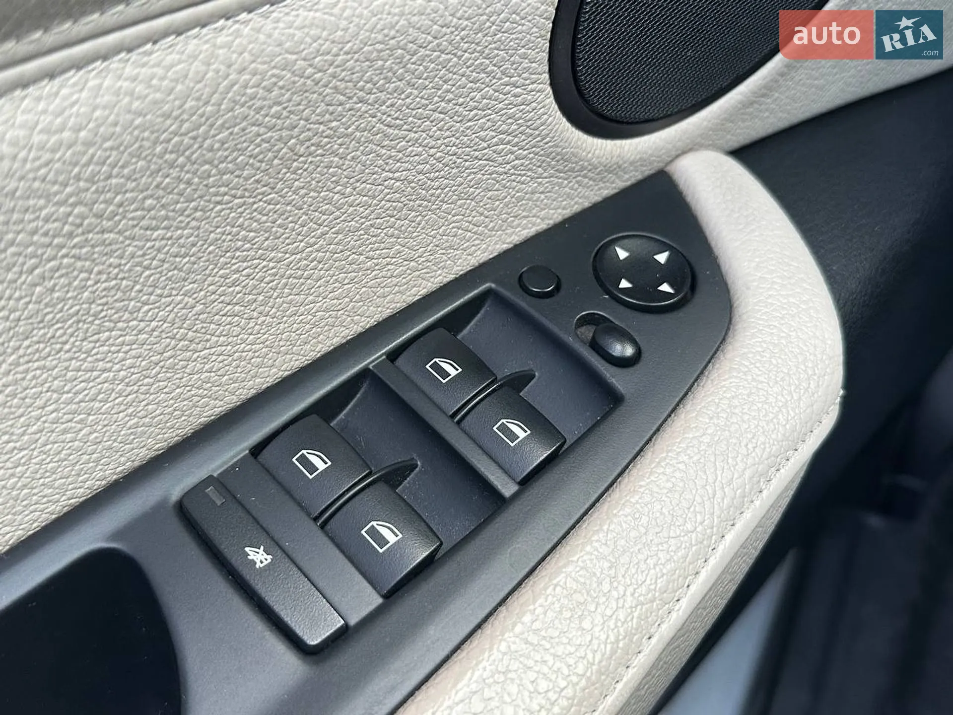 2011 BMW X5 - мініатюра 27