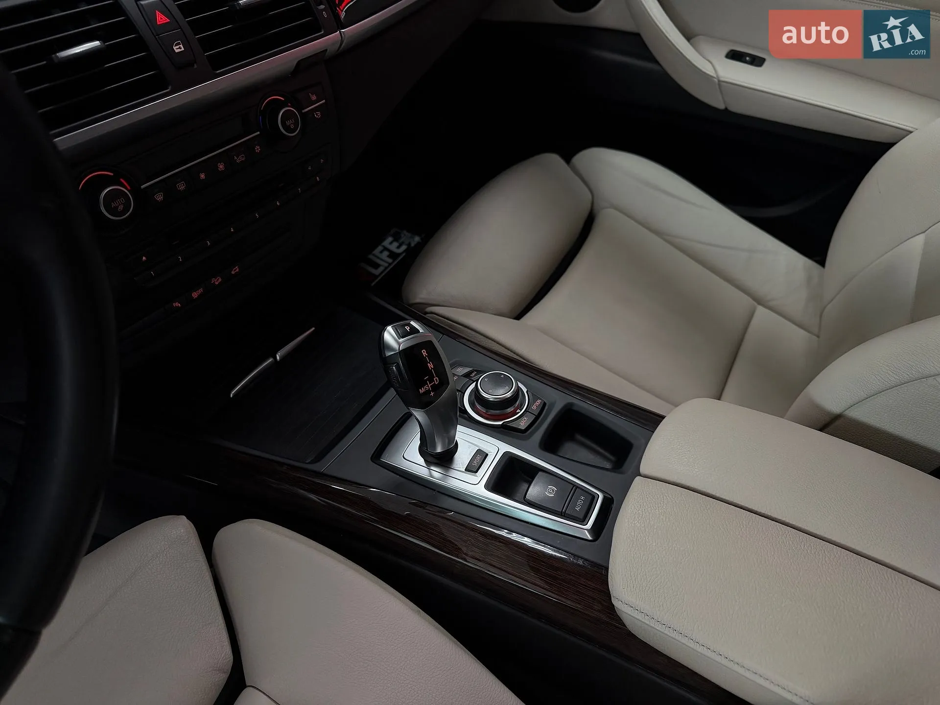 2012 BMW X5 - мініатюра 24
