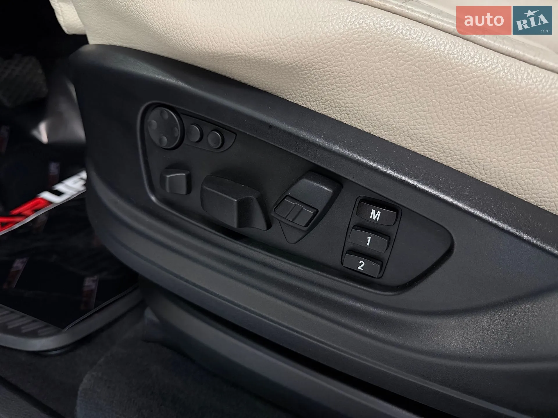 2012 BMW X5 - мініатюра 29