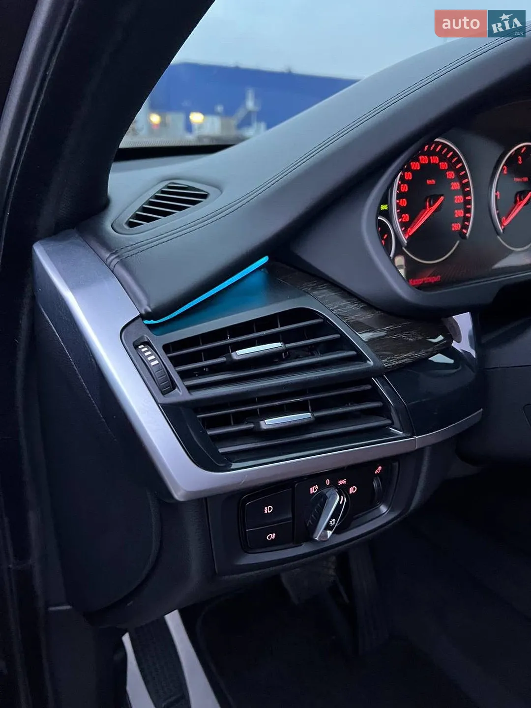 2013 BMW X5 - мініатюра 21