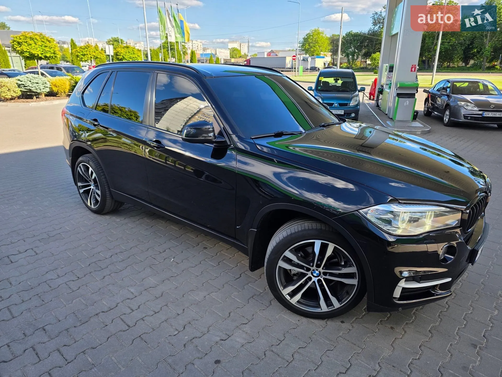 2017 BMW X5 - мініатюра 3