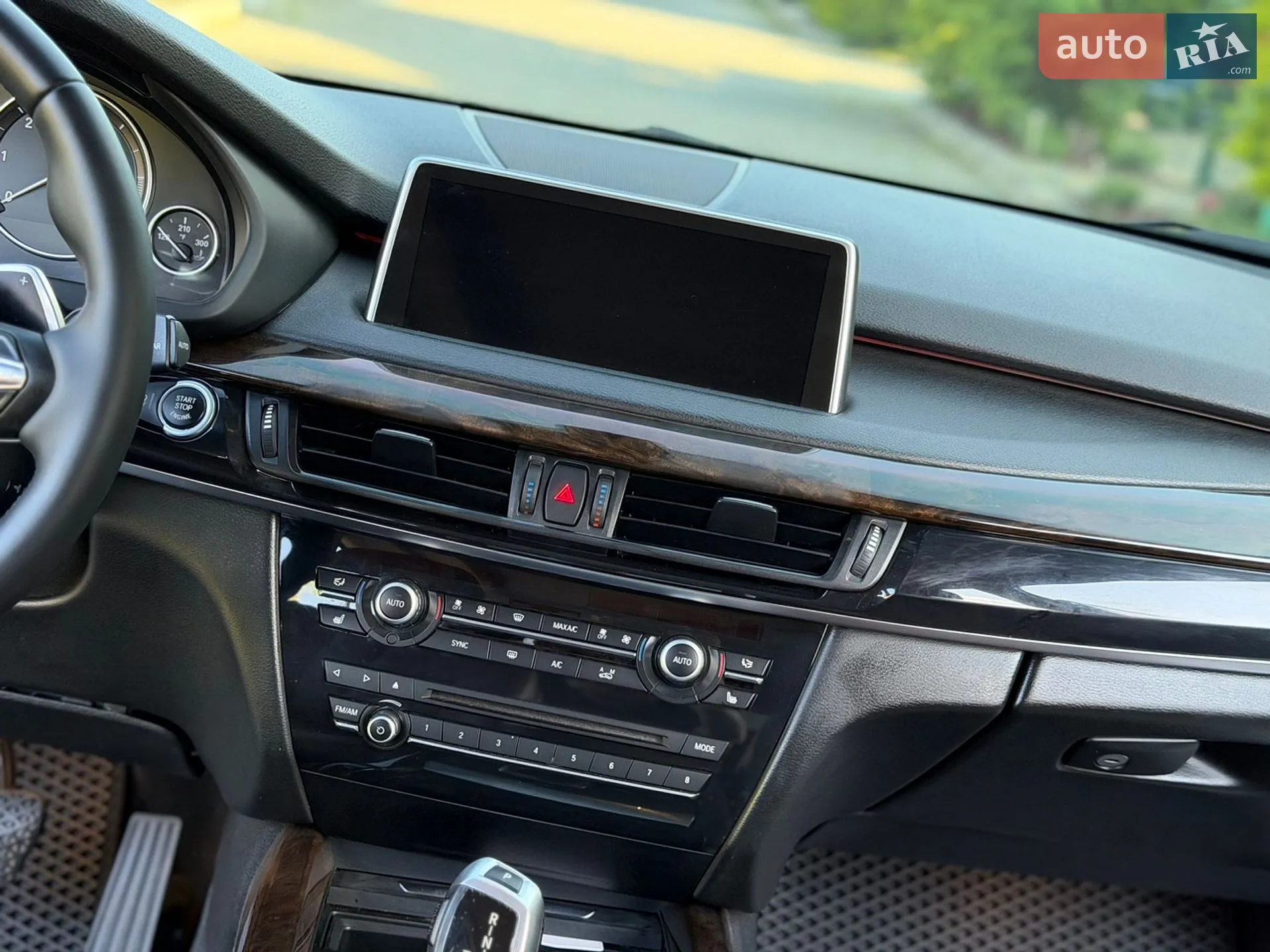2014 BMW X5 - мініатюра 31