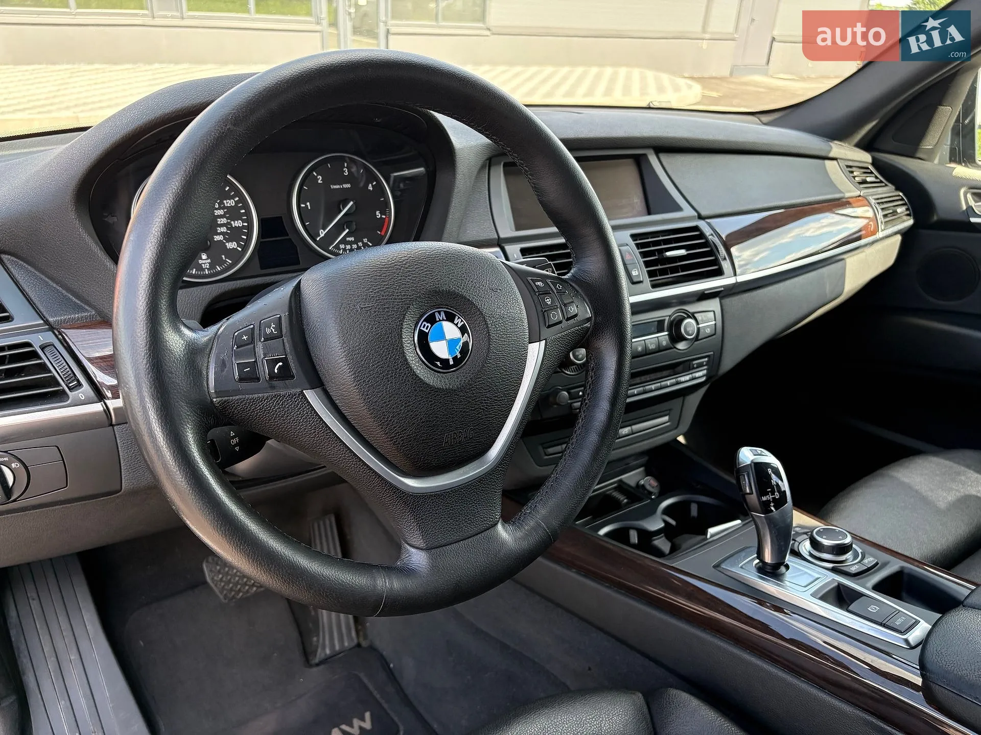 2010 BMW X5 - мініатюра 51