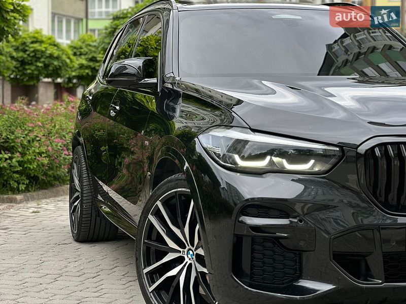 Внедорожник / Кроссовер BMW X5 2022 в Ивано-Франковске
