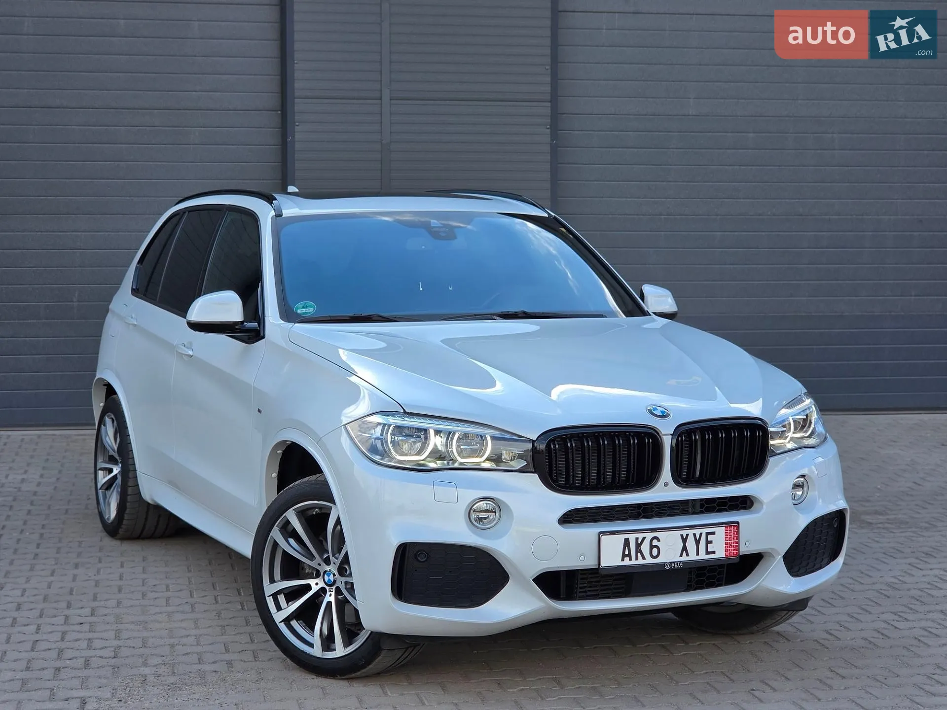 2017 BMW X5 - мініатюра 2