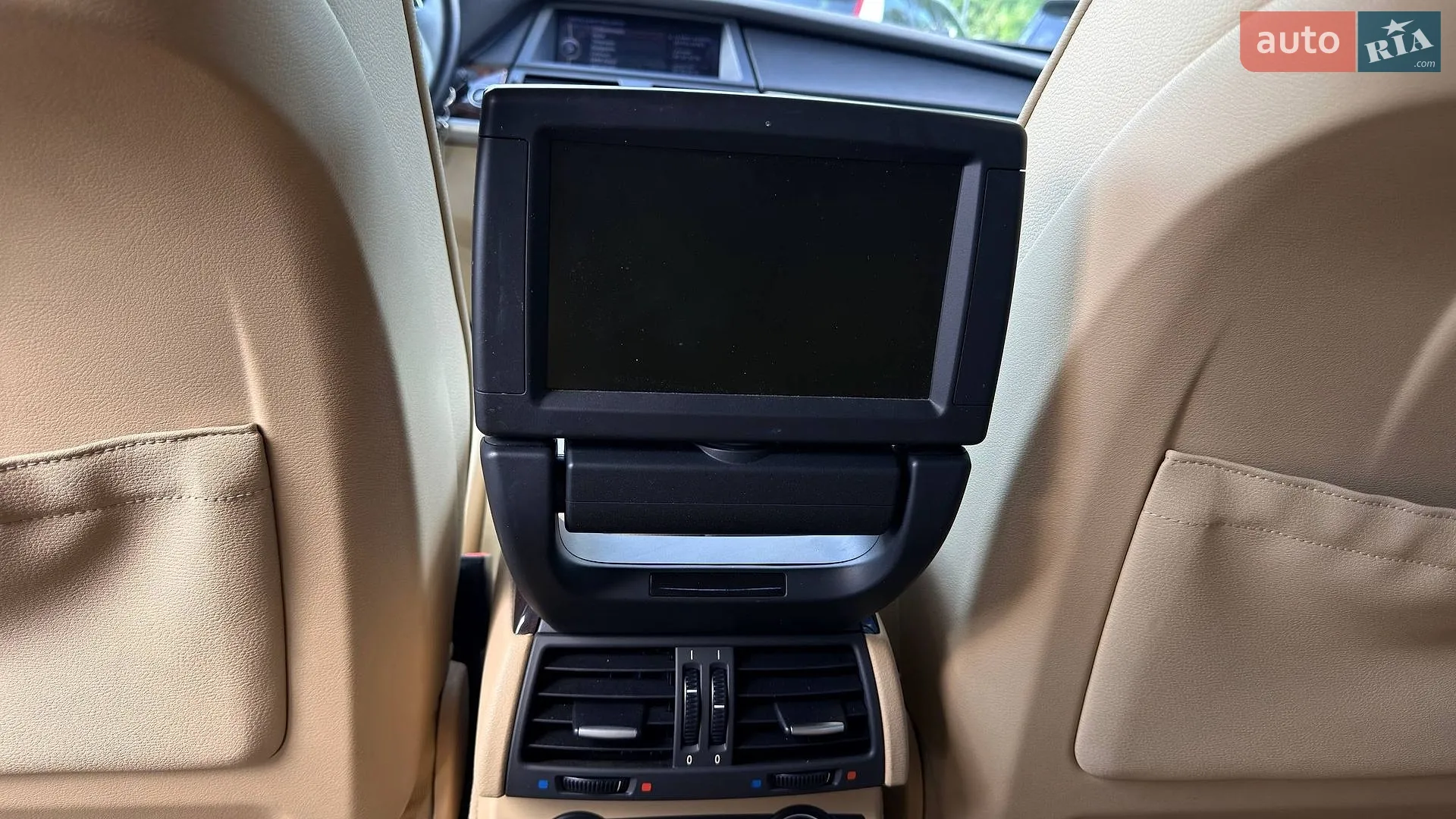 2010 BMW X5 - мініатюра 21