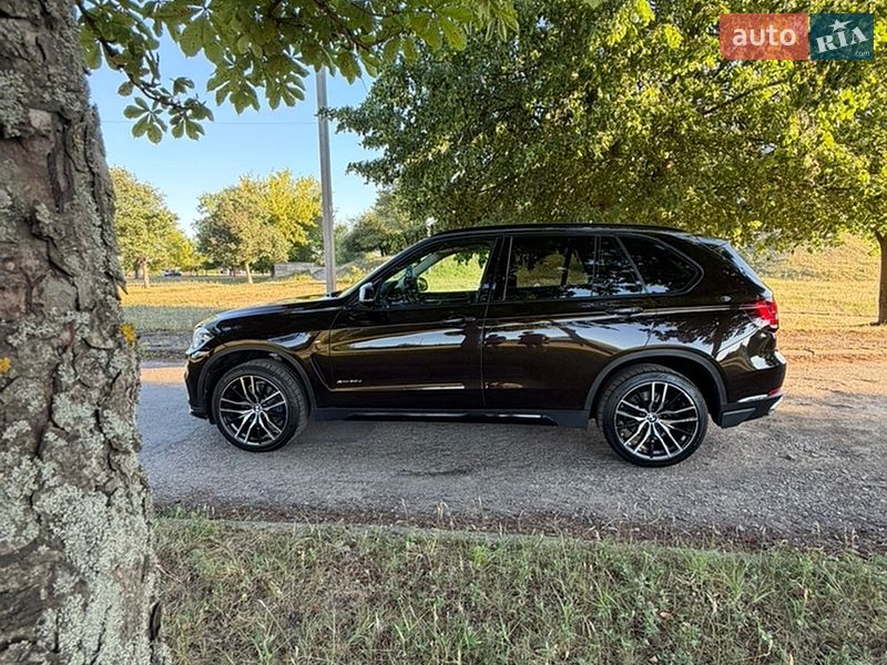 Внедорожник / Кроссовер BMW X5 2016 в Ковеле
