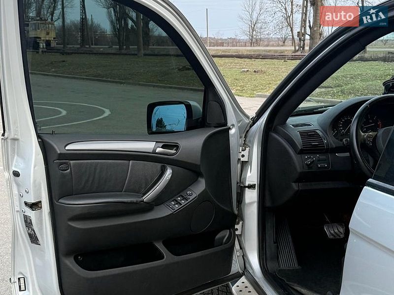 Позашляховик / Кросовер BMW X5 2004 в Білгороді-Дністровському