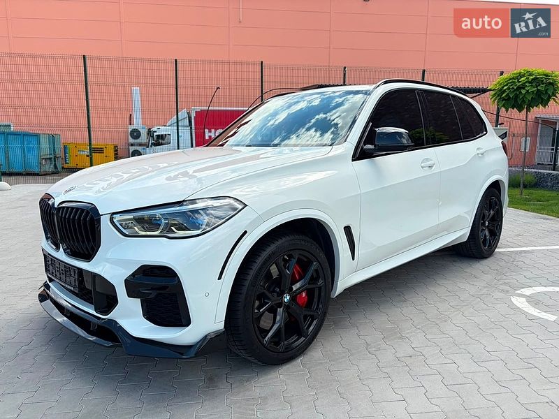 Внедорожник / Кроссовер BMW X5 2023 в Киеве