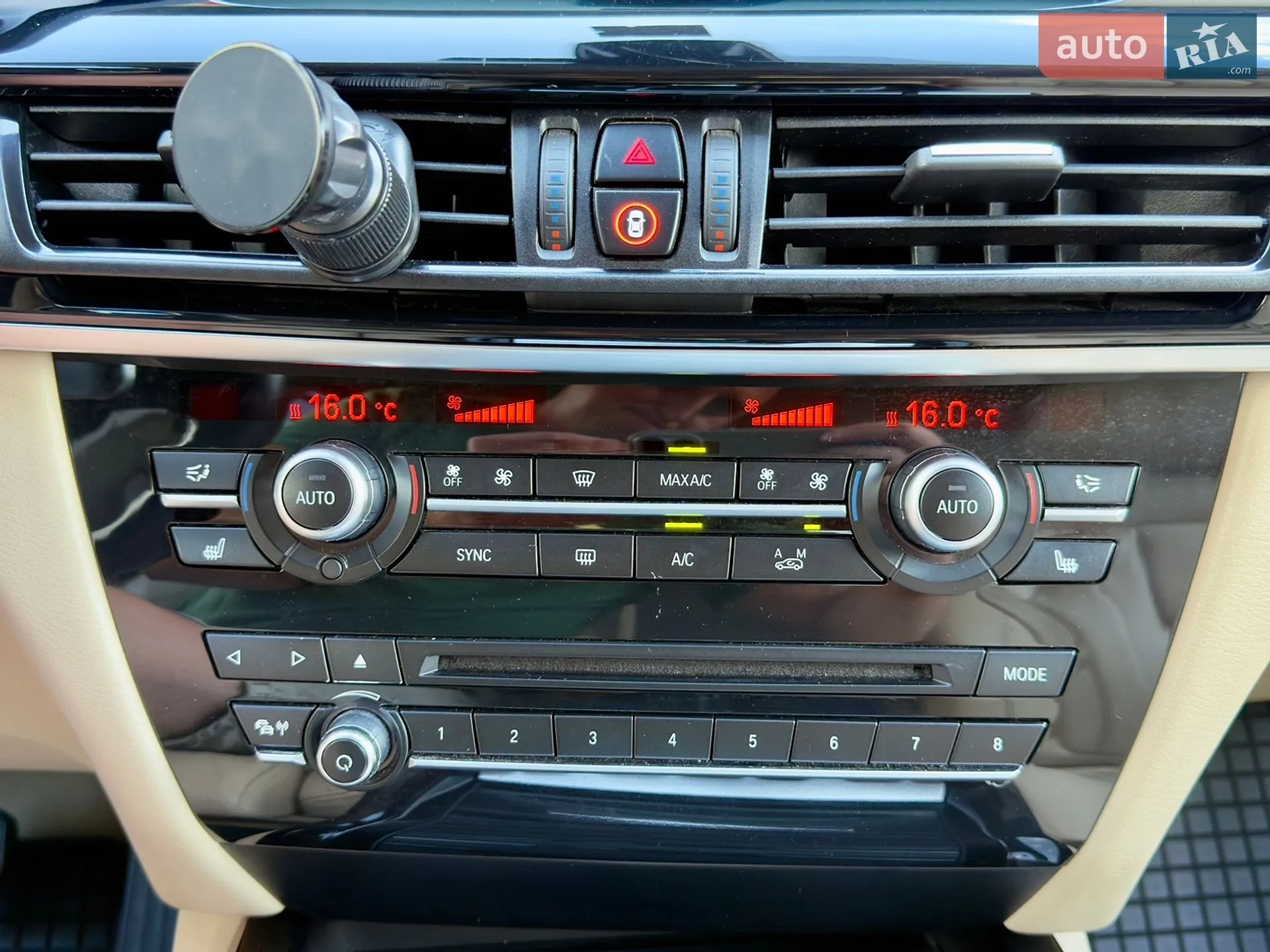 2017 BMW X5 - мініатюра 38