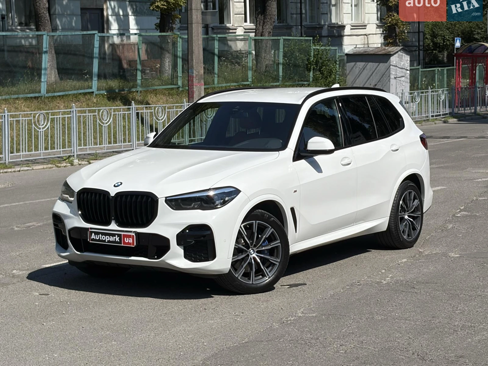 2022 BMW X5 - фото 1