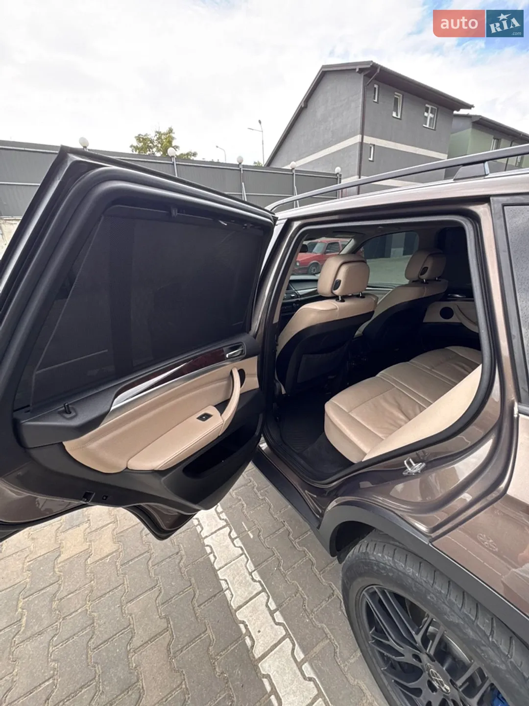 2011 BMW X5 - мініатюра 18