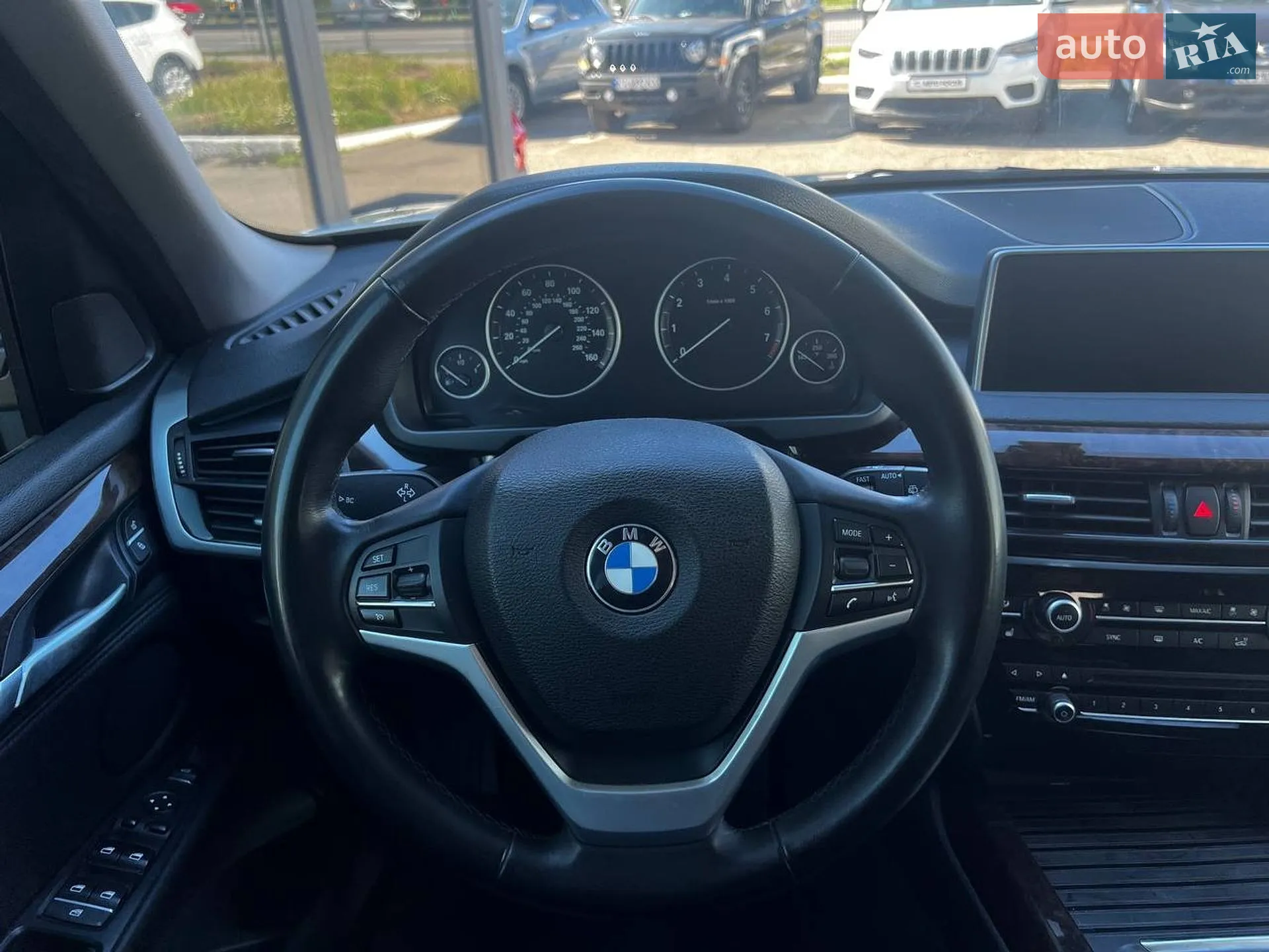 2015 BMW X5 - мініатюра 15