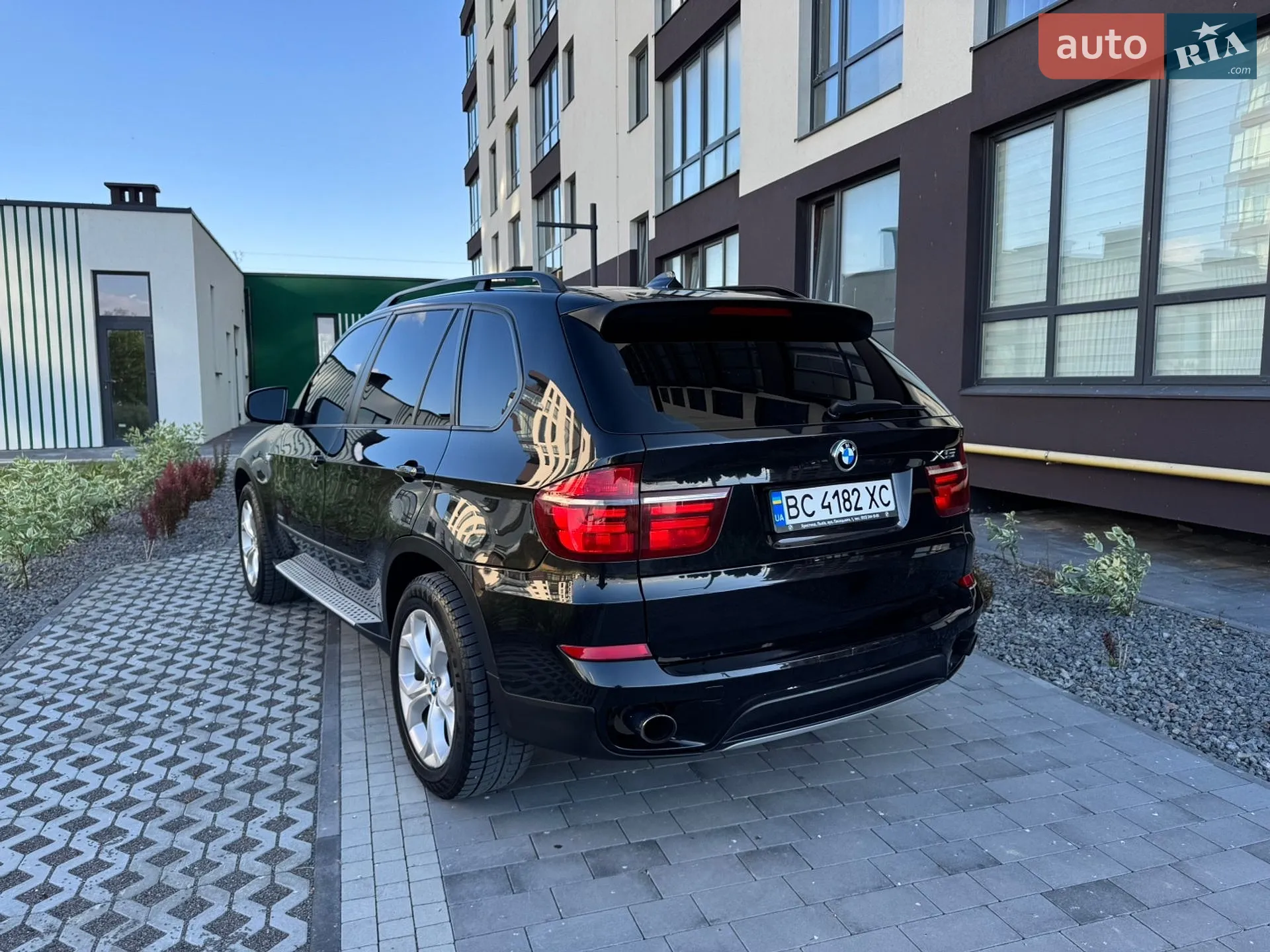 2010 BMW X5 - мініатюра 12
