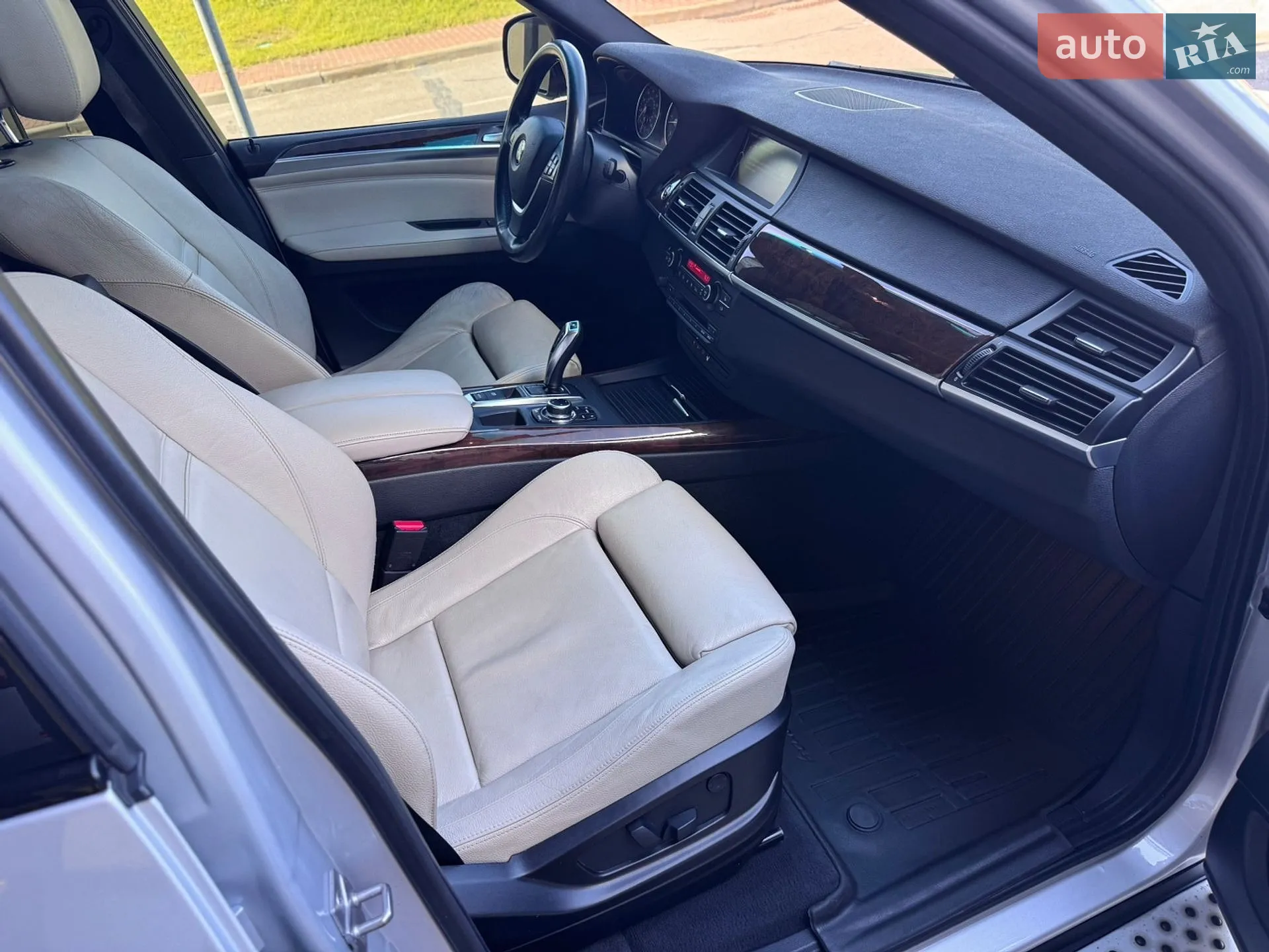 2011 BMW X5 - мініатюра 44