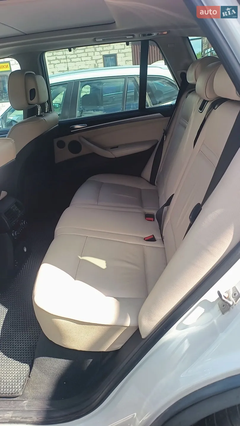 2012 BMW X5 - мініатюра 12