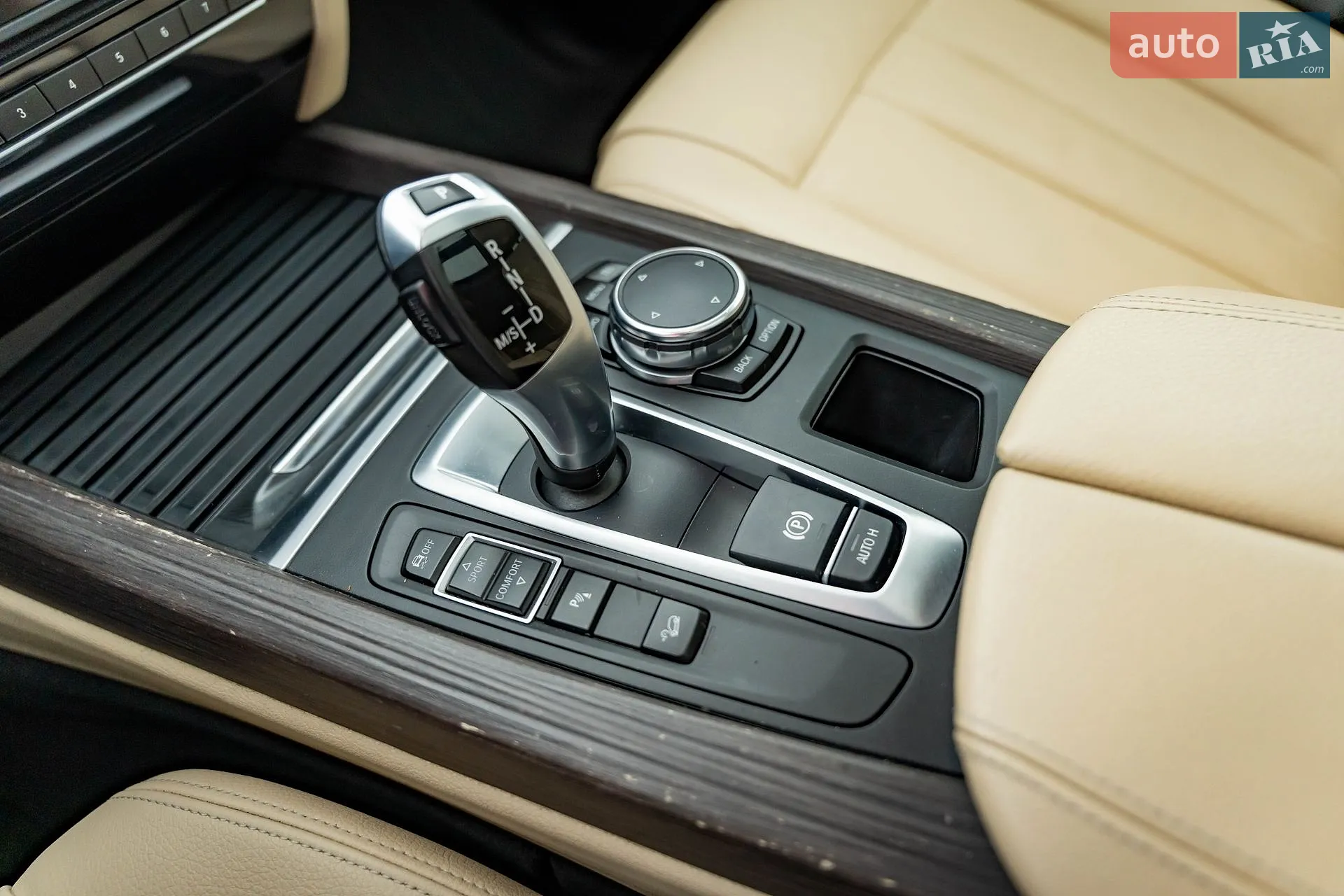 2016 BMW X5 - мініатюра 24