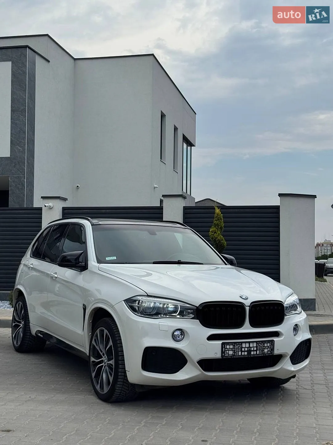 2014 BMW X5 - мініатюра 3