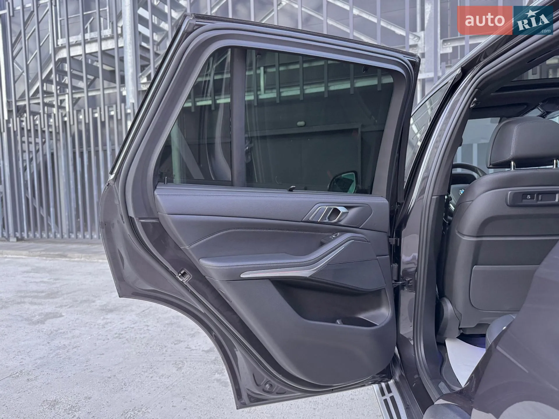 2021 BMW X5 - мініатюра 49