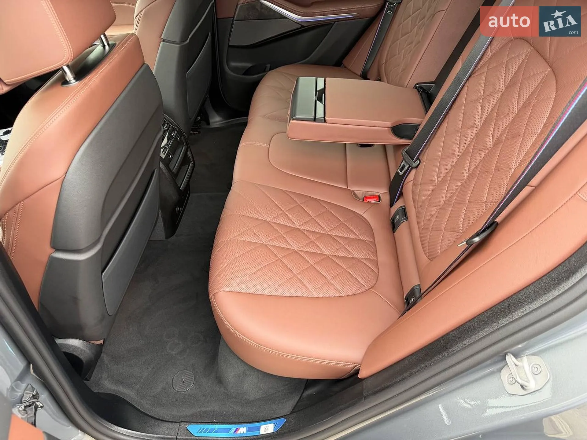 2025 BMW X5 - мініатюра 48