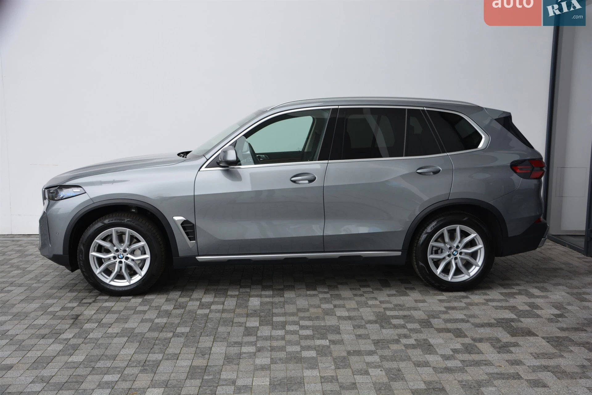 2025 BMW X5 - мініатюра 2