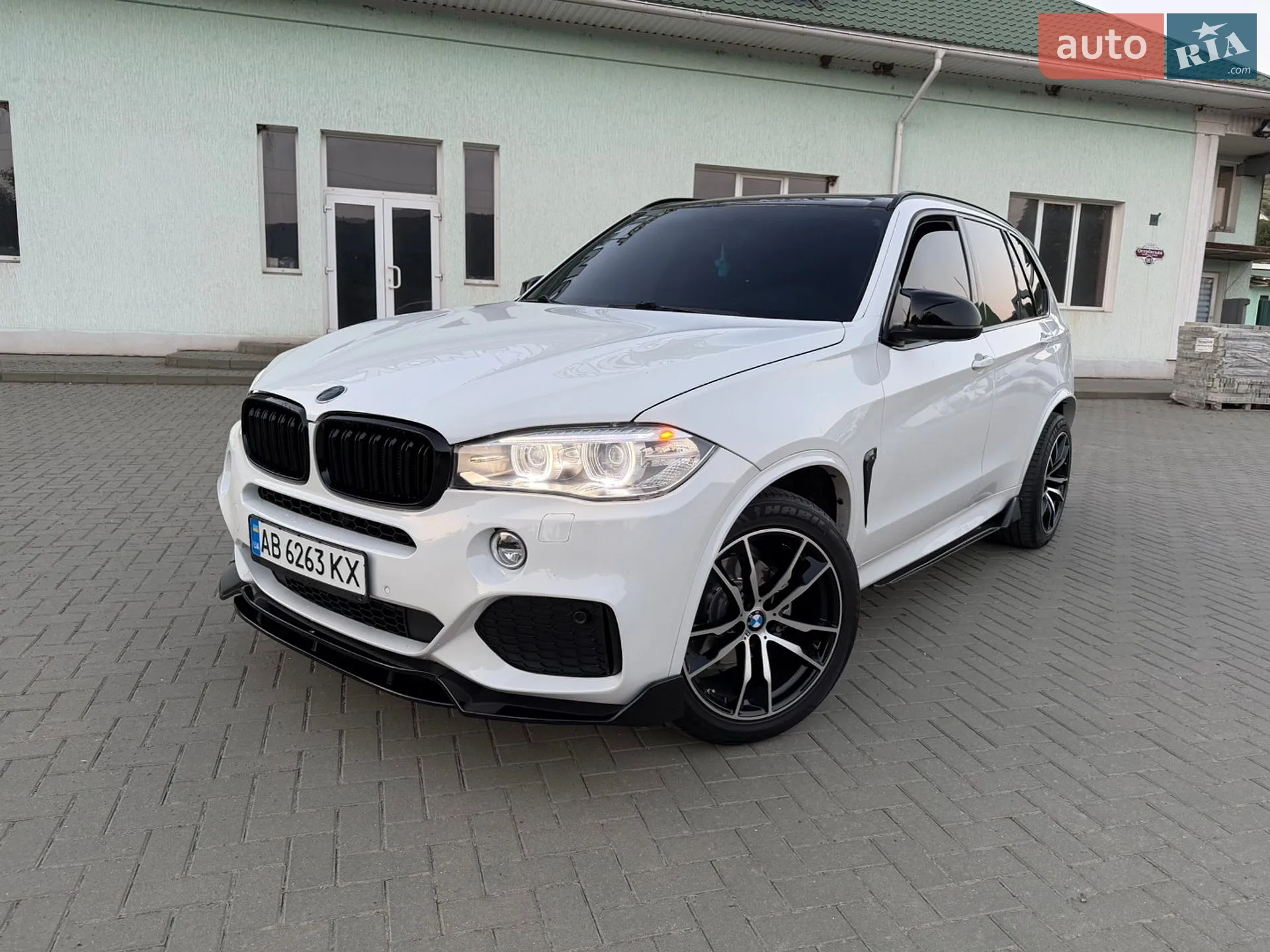 2014 BMW X5 - мініатюра 26