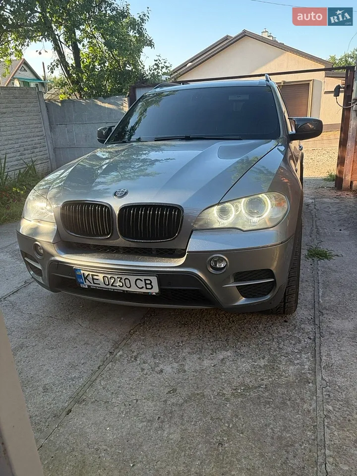 2011 BMW X5 - мініатюра 15