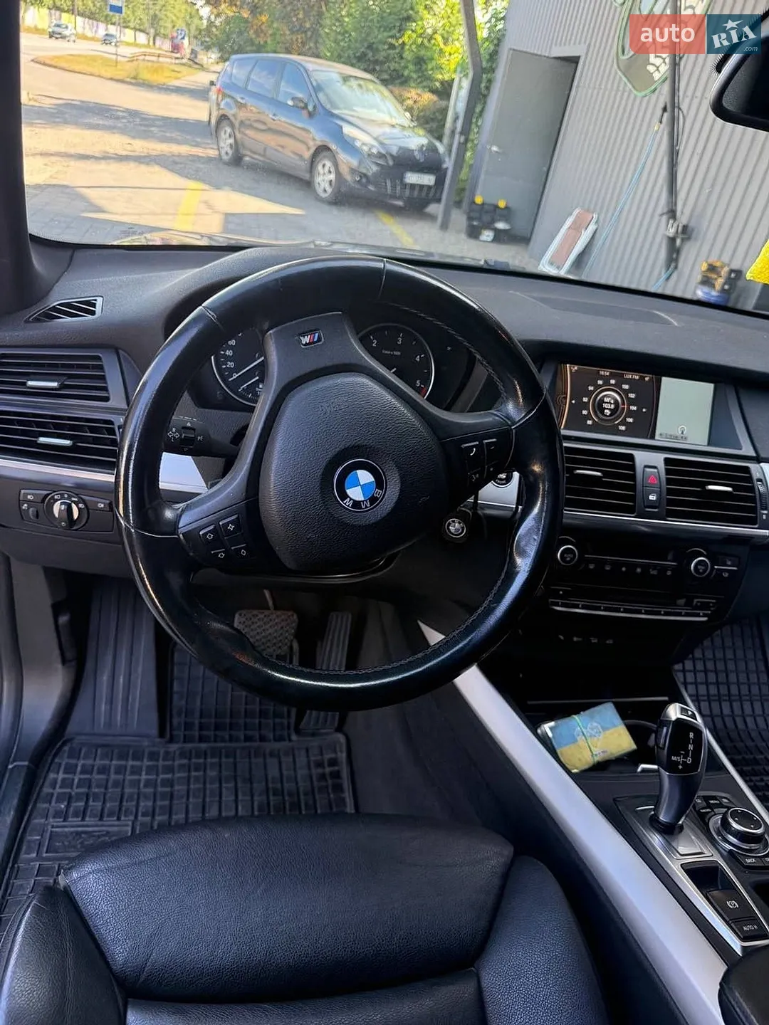 2010 BMW X5 - мініатюра 21