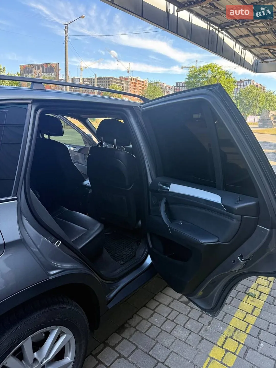 2010 BMW X5 - мініатюра 27