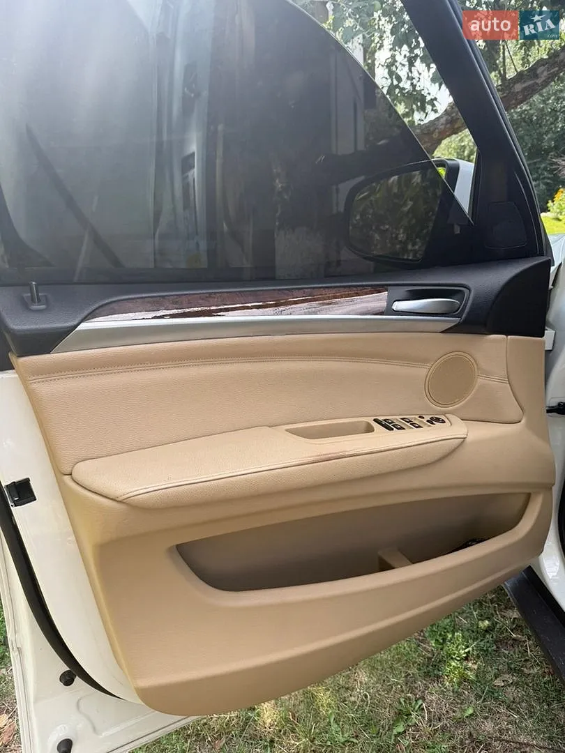 2011 BMW X5 - мініатюра 31